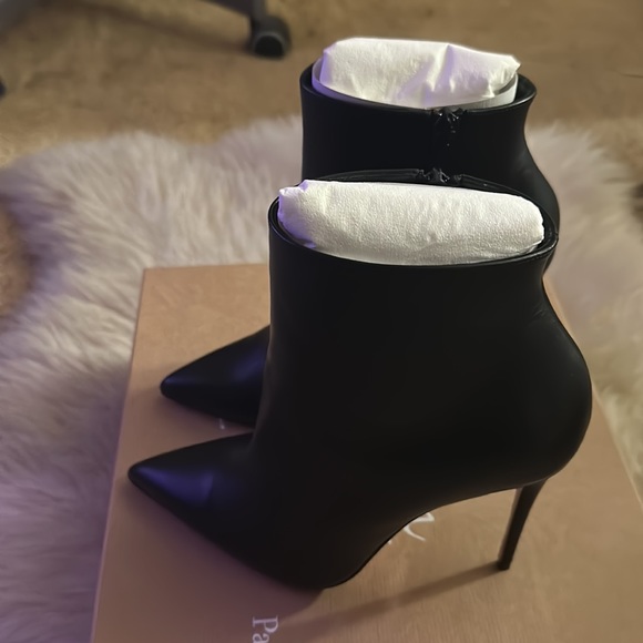 Christian Louboutin So Kate Booty - Picture 4 of 9